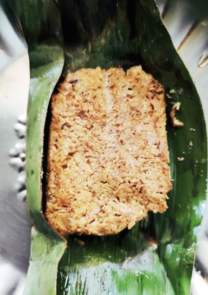 পটল এবং মোচার পাতুরি(pointed gourd and banana flower paturi recipe in bengali) রেসিপির প্রধান ছবি