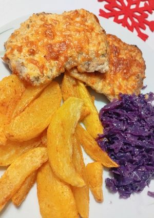 Rozmaringos szaftos karaj párolt lilakáposztával és steak burgonyával recept fotója