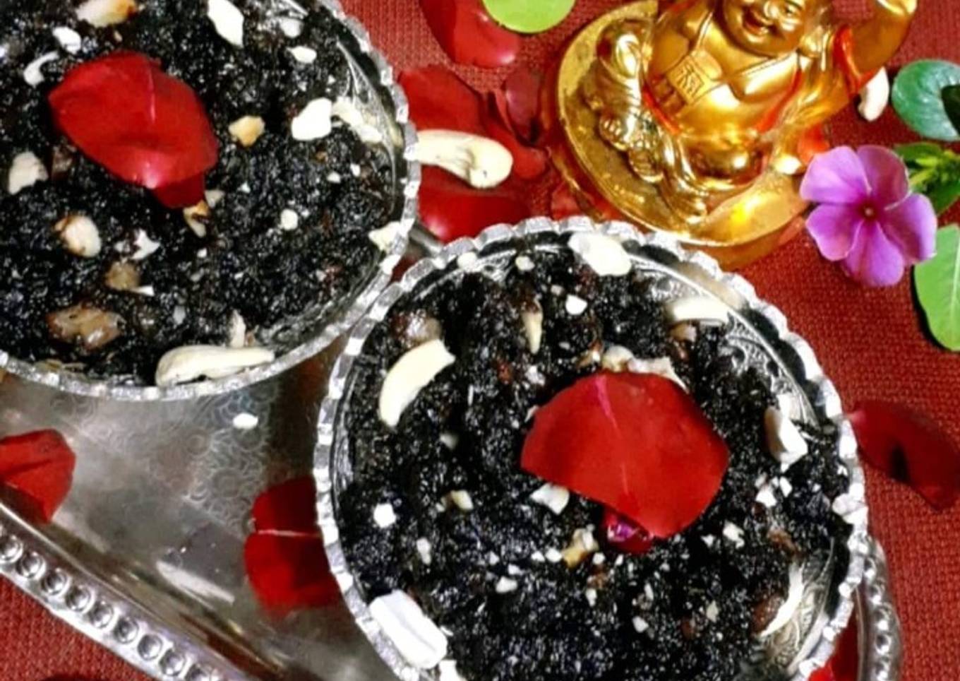 Black Raisins and Cashew Halwa