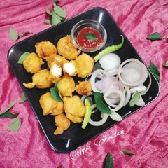 A picture of Paneer pakora(cottage cheese pakora).