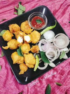 A picture of Paneer pakora(cottage cheese pakora).