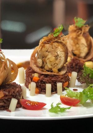 Hình của món Gà Rim Nước Tương Hương Sả.