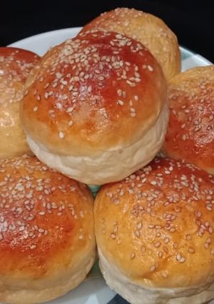 A picture of Burger buns (mini).