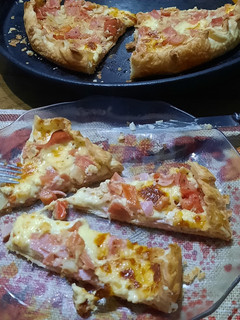 Una foto de Visita inesperada, salva tarta de jamón y queso frizada