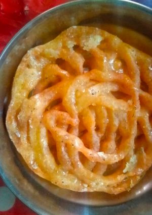 जलेबी (jalebi recipe in Hindi) रेसिपी मुख्य फोटो