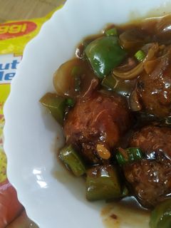 मैगी मंचूरियन(Maggi manchurian recipe in Hindi) रेसिपी मुख्य फोटो