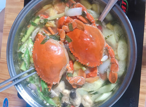 Hình của món Lẩu cua.