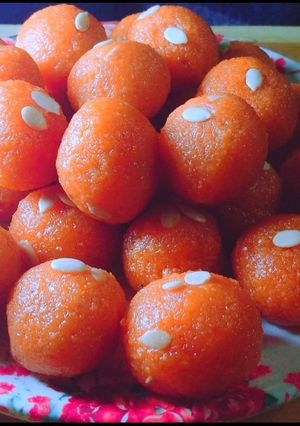मोतीचूर लड्डू (motichoor ladoo recipe in Hindi) रेसिपी मुख्य फोटो