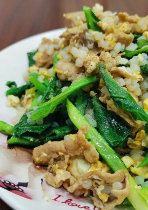 รูปของ ข้าวผัดหมูใส่ผักคะน้าคีโต