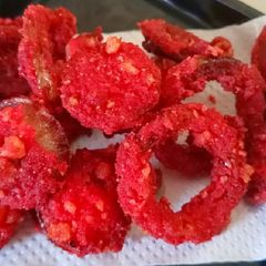 A picture of Cheetos onion rings.
