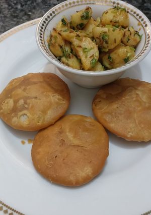 कचोड़ी(kachori recipe in hindi) रेसिपी मुख्य फोटो