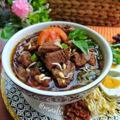 A picture of Rawon.