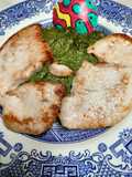 Filete de pavo con salsa de espinacas y limón