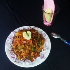 A picture of Chinese noodles.