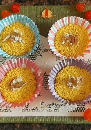 A picture of Saffron sandesh.