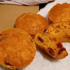 A picture of Sugar free carrot muffins.