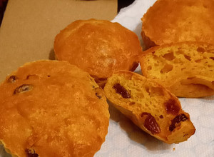 A picture of Sugar free carrot muffins.