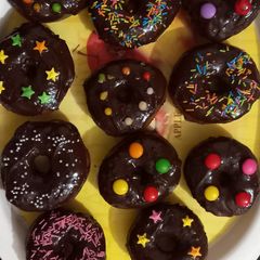 A picture of Eggless Donuts.