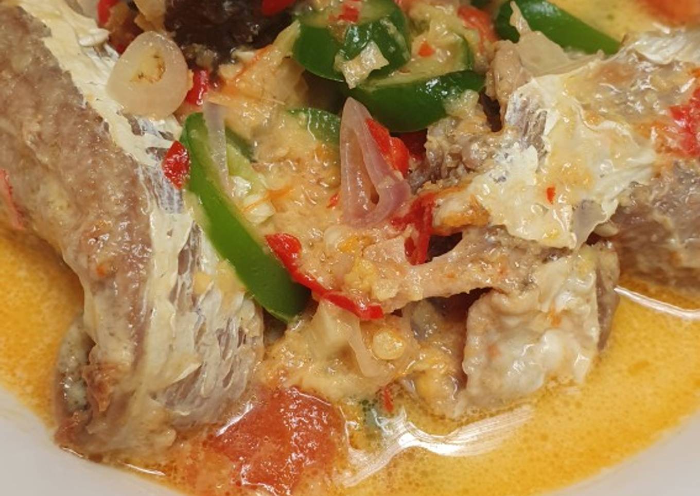Mangut ikan pari