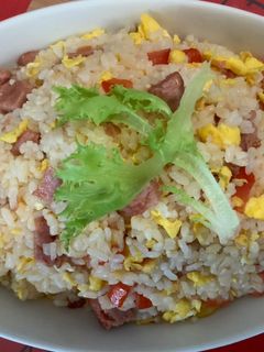 番茄午餐肉蛋炒飯 的食譜成品照片