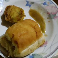A picture of Mumbai Street Food Vada Pav.