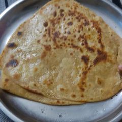 Plain paratha A picture of Plain paratha.