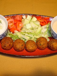 Una foto de FALÁFEL, BOLITAS DE GARBANZO FRITAS