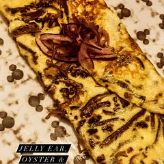 A picture of Foraged mushroom omelette 🍄.