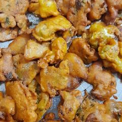 A picture of Pakoda.