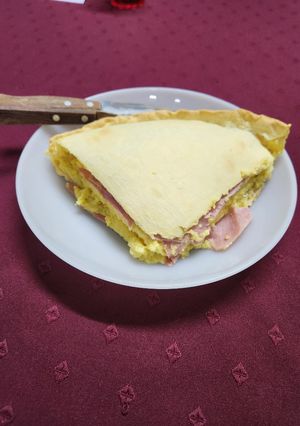 Una foto de Tarta fácil de jamón y choclo