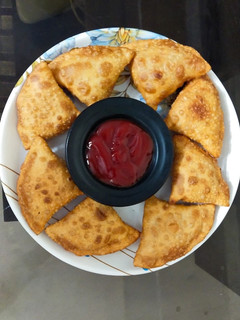 A picture of Magi samosa.