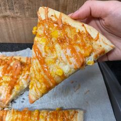 A picture of Shrimp mayo pizza.