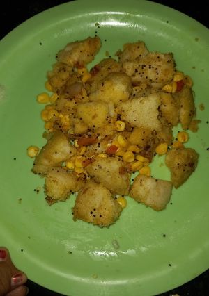 फ्राई इडली विथ स्वीटकॉर्न(fry idli with sweetcorn recipe in hindi) रेसिपी मुख्य फोटो