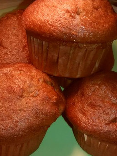 Banános, karamellás muffin 🍌💛🧡 recept fotója