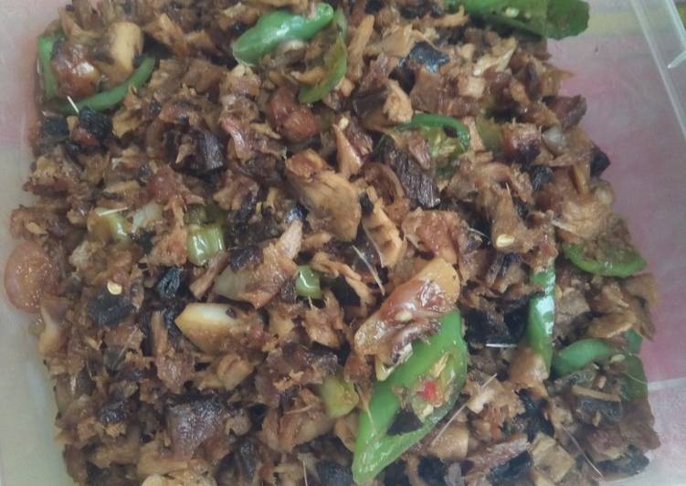 {Cara Memasak Suwir ikan tongkol cabe ijo yang Enak