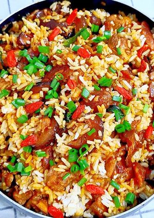 รูปของ ข้าวอบไก่หม้อดินใบโหระพา