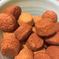 A picture of Lemon muffins.