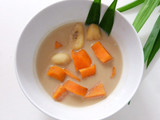 Kolak manis pisang dan ubi