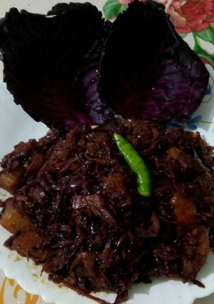 A picture of Purple cabbage ghanto.