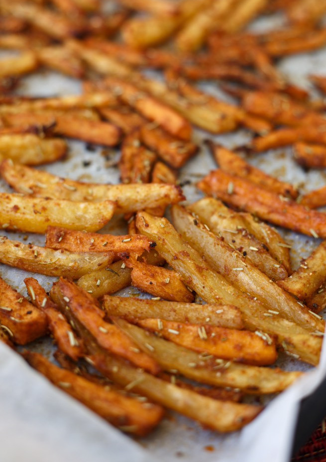 Una foto de Guarnición saludable de boniato y patata especiados