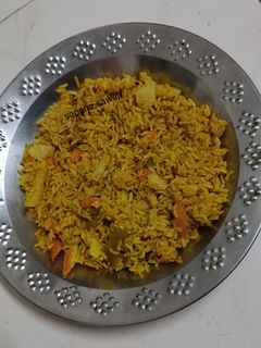 व्हेज पुलाव (Veg Pulao Recipe In Marathi) रेसिपी चे मुख्य फोटो 