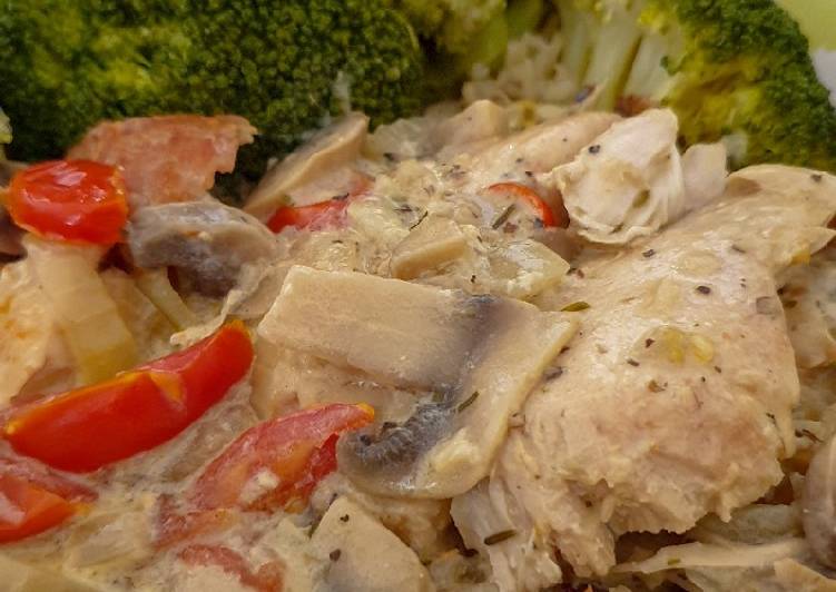 Steps to Make Favorite Creamy white wine chicken kick