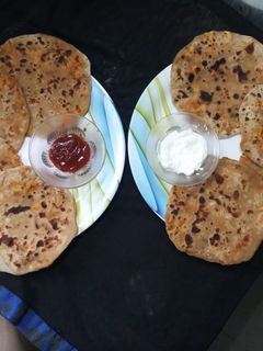 कॅबेज पनीर पराठा (cabbage paneer paratha recipe in marathi) रेसिपी चे मुख्य फोटो 