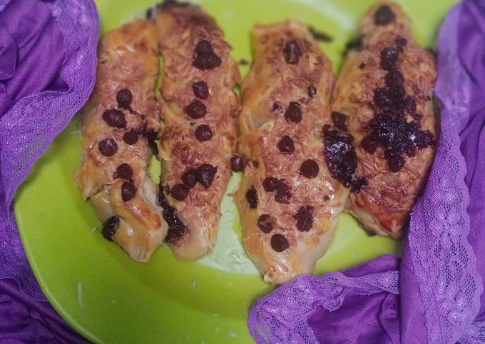 Bagaimana Menyiapkan Strudel pisang nyoklat Keju, Lezat Sekali