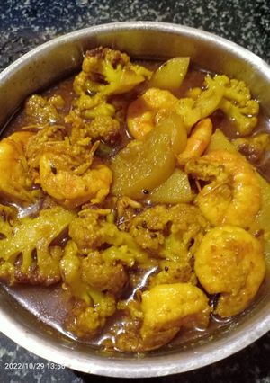 ফুলকপি চিংড়ি (Fulkopi chingri recipe in Bengali) রেসিপির প্রধান ছবি