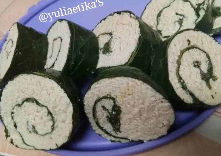 Rolade daun singkong isi tahu