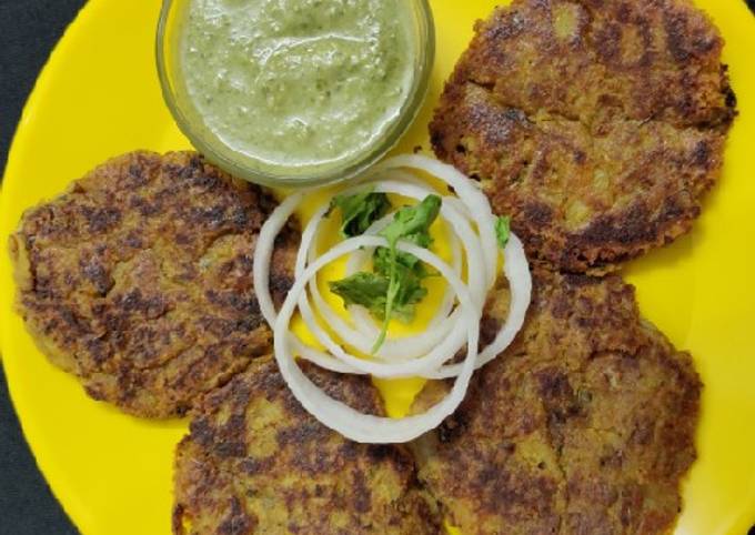 कच्चे केले का कबाब (Raw Banana Kabab Recipe In Hindi)