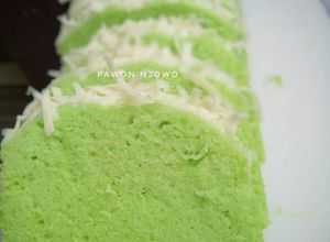 Foto resep Bolu pandan kukus ekonomis 2 telur