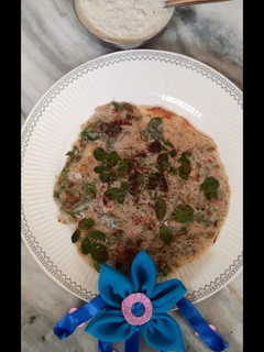 கம்புமாவு முருங்கைக்கீரை தோசை(kambu maavu murungaikeerai dosai recipe in tamil) செய்முறை முக்கிய புகைப்படம்