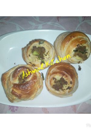 A picture of Rose Bread.